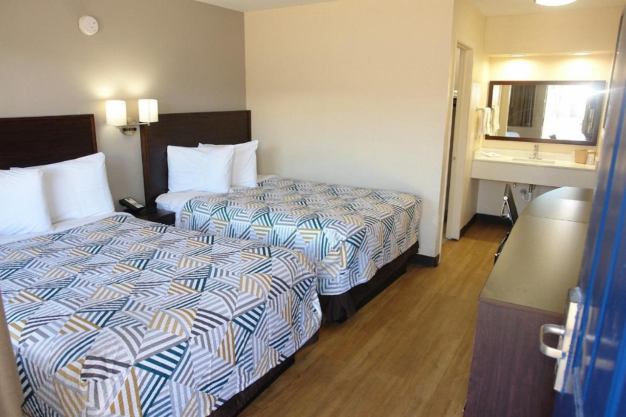 6 Hattiesburg, Ms 2* Hattiesburg