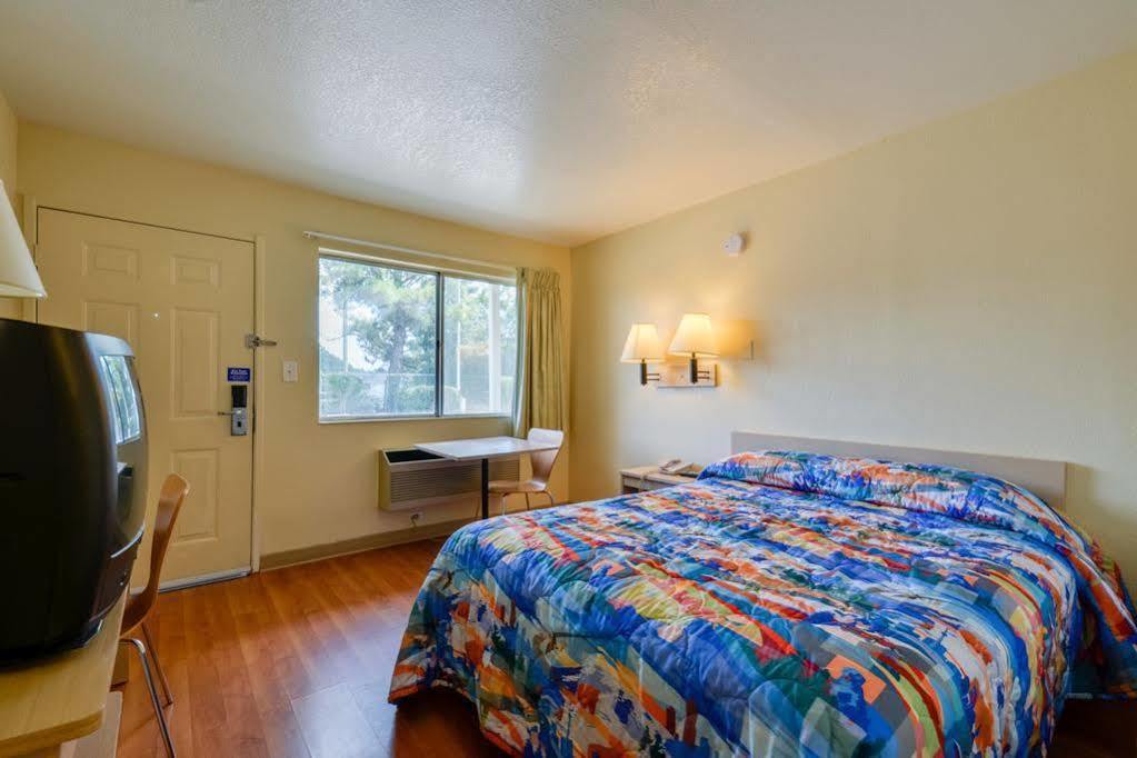 Hotel 6 Hattiesburg, Ms Hattiesburg